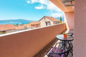 Отель Libra Apartments  Тиват